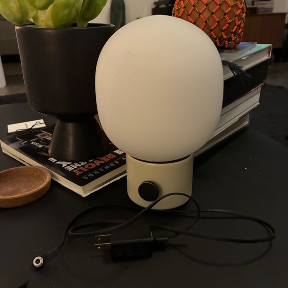 JWDA Rechargeable LED Table Desk Lamp Jonas Wagell Audo Copenhagen Cream Ivory - Picture 3 of 6